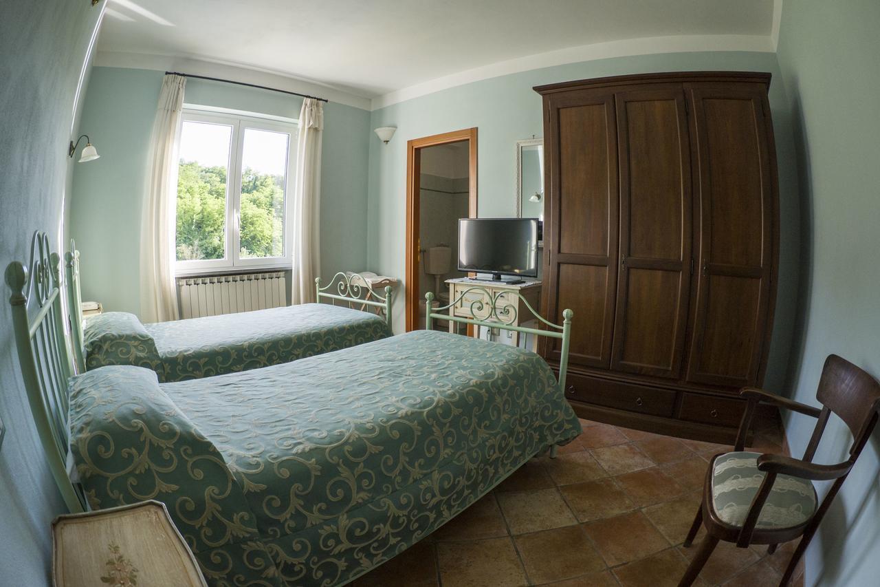 Albergo Il Sicomoro Fivizzano Exterior photo