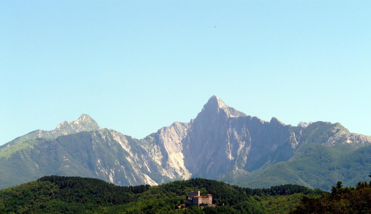 Albergo Il Sicomoro Fivizzano Exterior photo